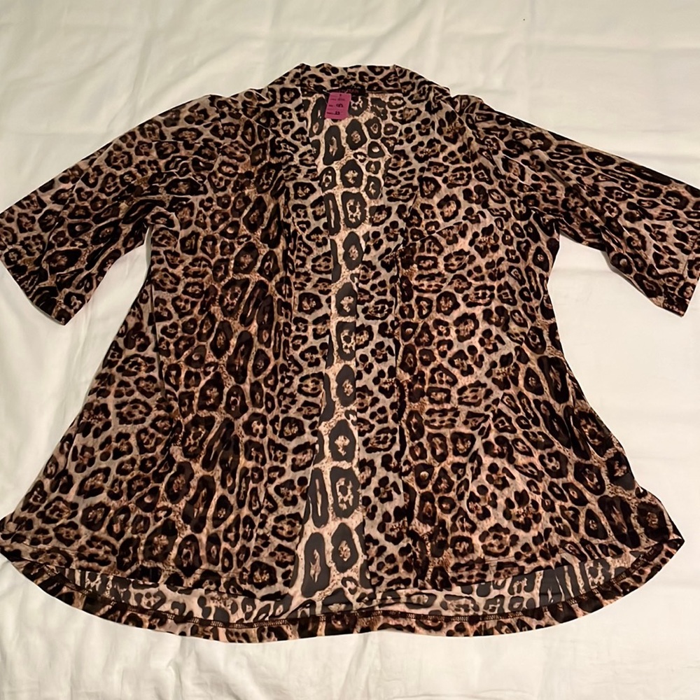 Crazy Train stretchy cheetah cardigan NWT
